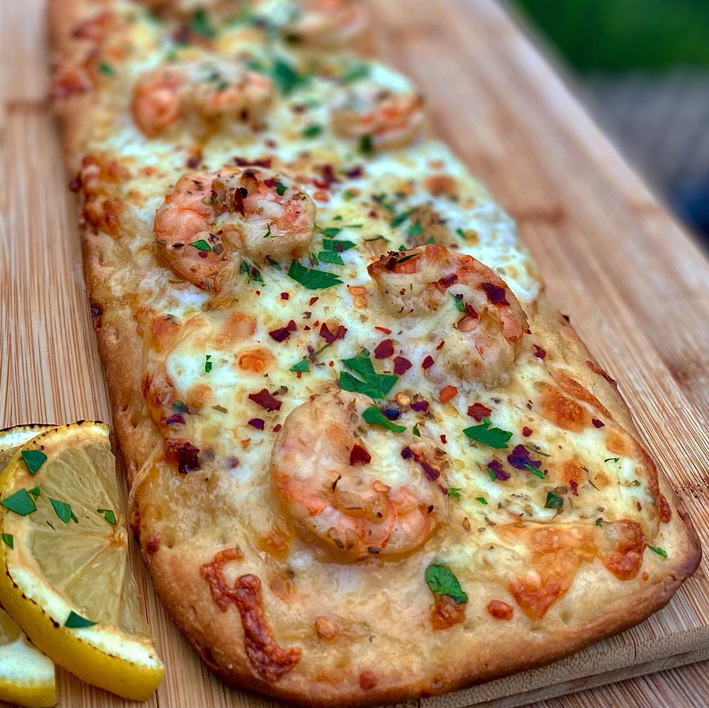 Shrimp Scampi Flatbread Pizza