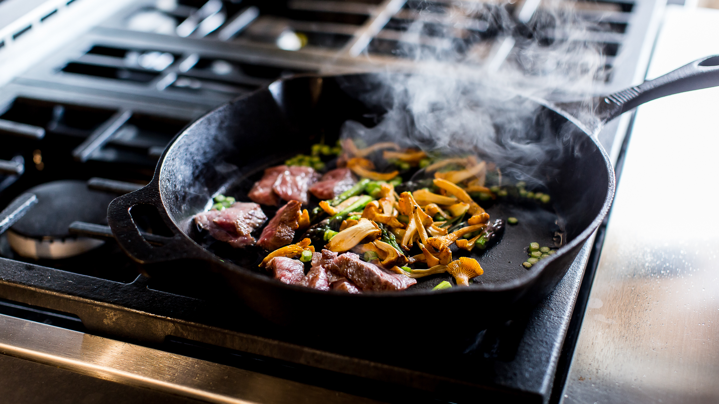 Pan-Seared Hanger Steak with Mushrooms Shallot Wine Reduction