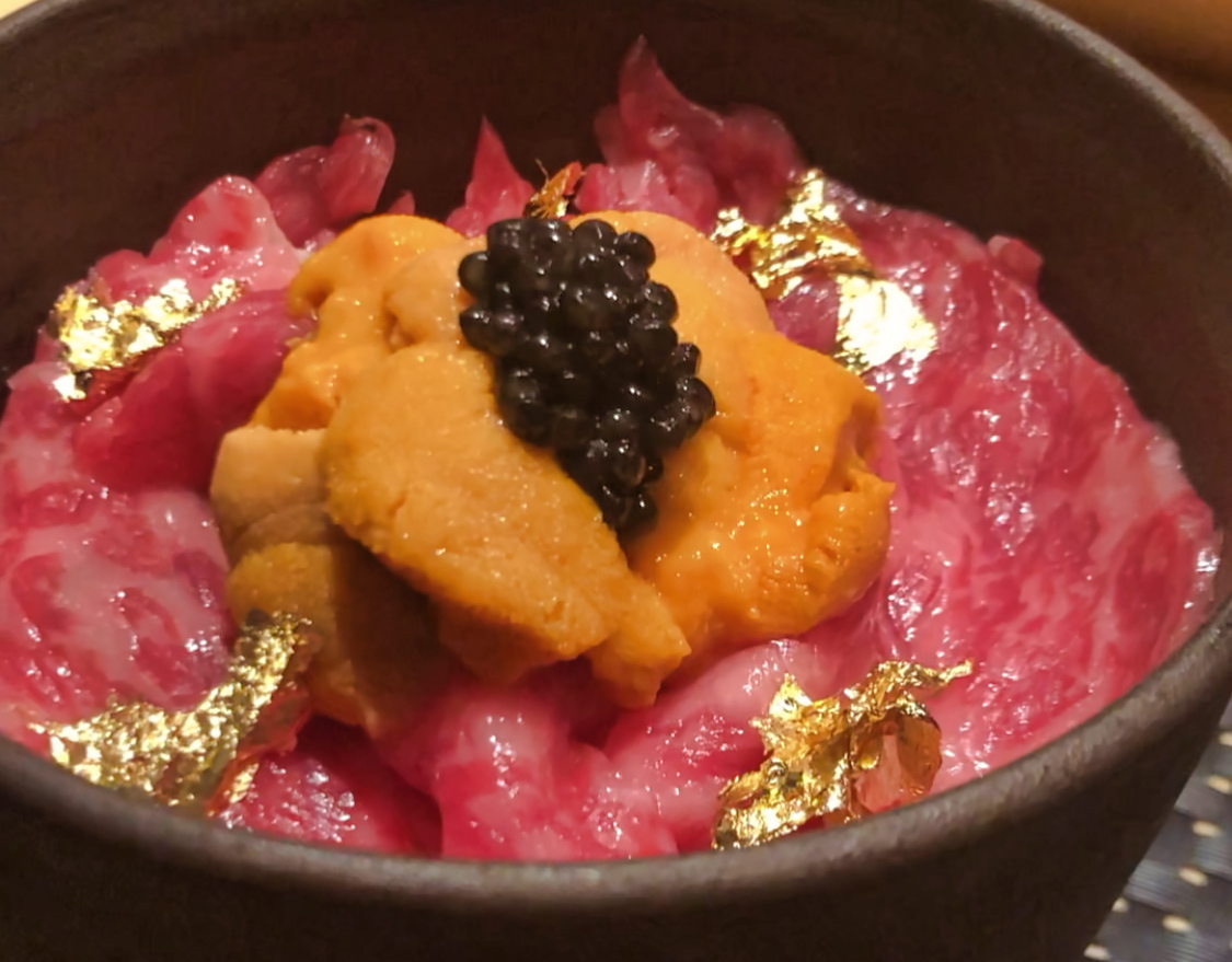 Oo no Gyu Sashi Don (王の牛刺し丼) at KOSO in Ginza, Tokyo, Japan